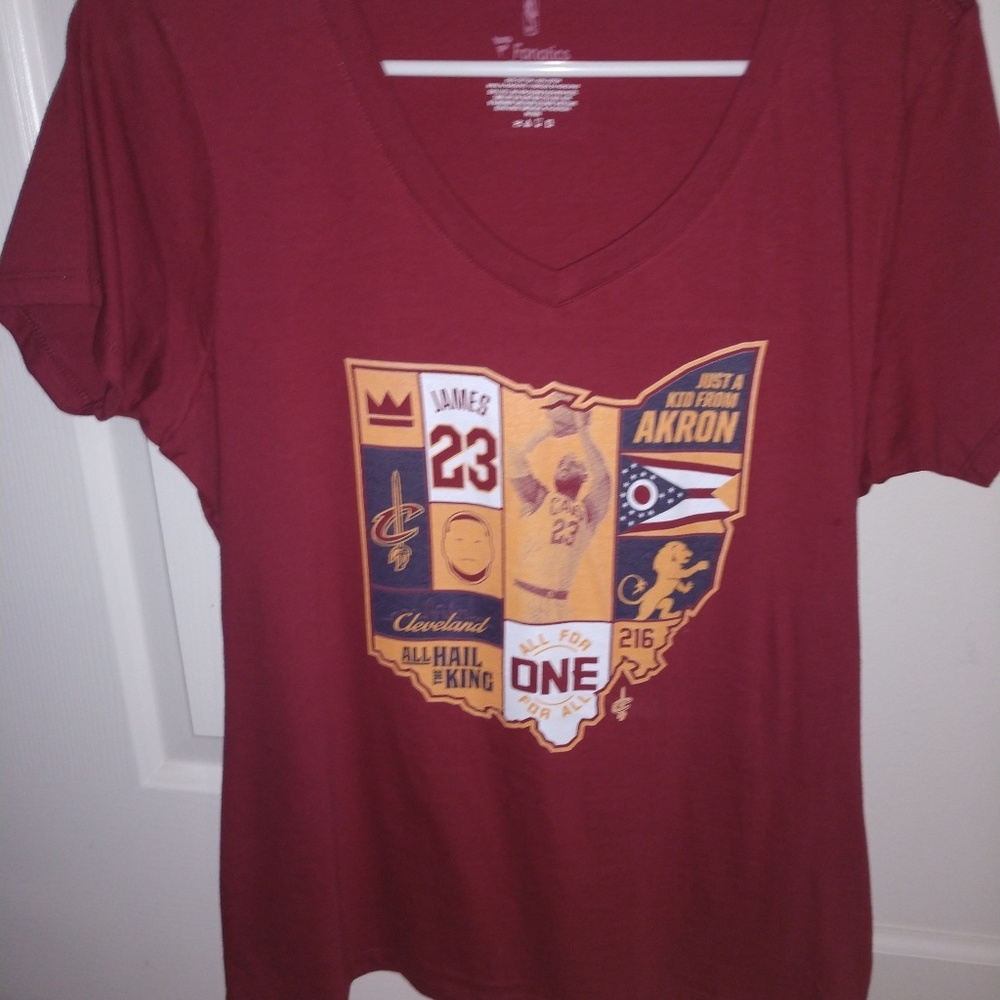 EUC M LeBron James T-shirt